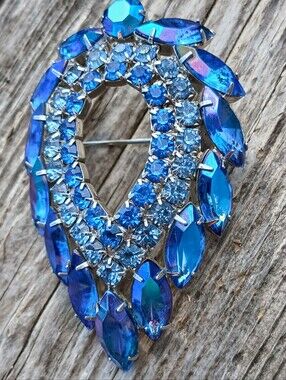 Verified Juliana for Sarah Coventry Blue Rhinestone Vintage  Brooch
